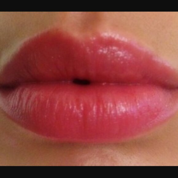 🔥3/$30 NEW KORRES Lip Butter Stick in Wild Rose Tinted Full Size Retail $18.00 - Picture 3 of 6